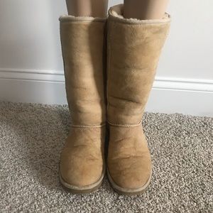 UGG Classic Tall 5815 Tan Size W8 Gently Used Boot